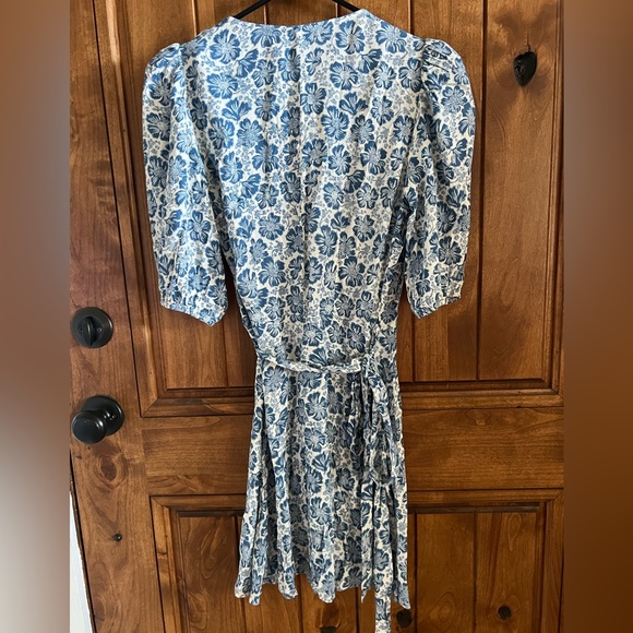 Reformation dress - Picture 3 of 3